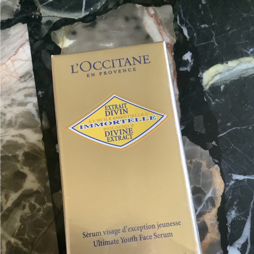 L’Occitane Immortelle Extract Serum 1 FL oz size